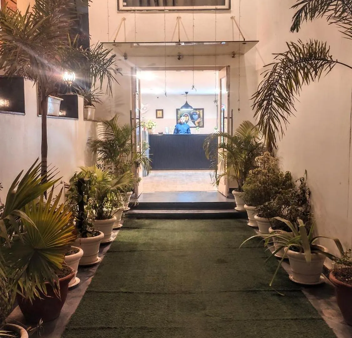 Mavens White Artemis Hospital Road Sector 52 Gurgaon Hotel