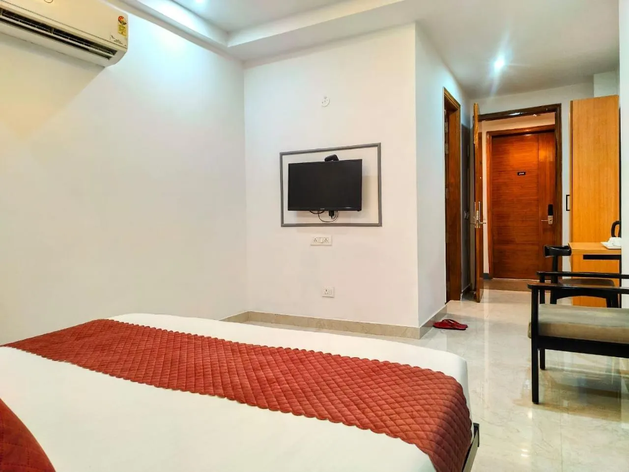 Mavens White Artemis Hospital Road Sector 52 Gurgaon Hotel
