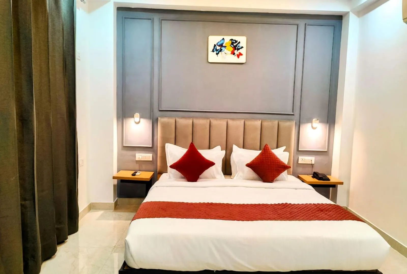 Mavens White Artemis Hospital Road Sector 52 Gurgaon Hotel