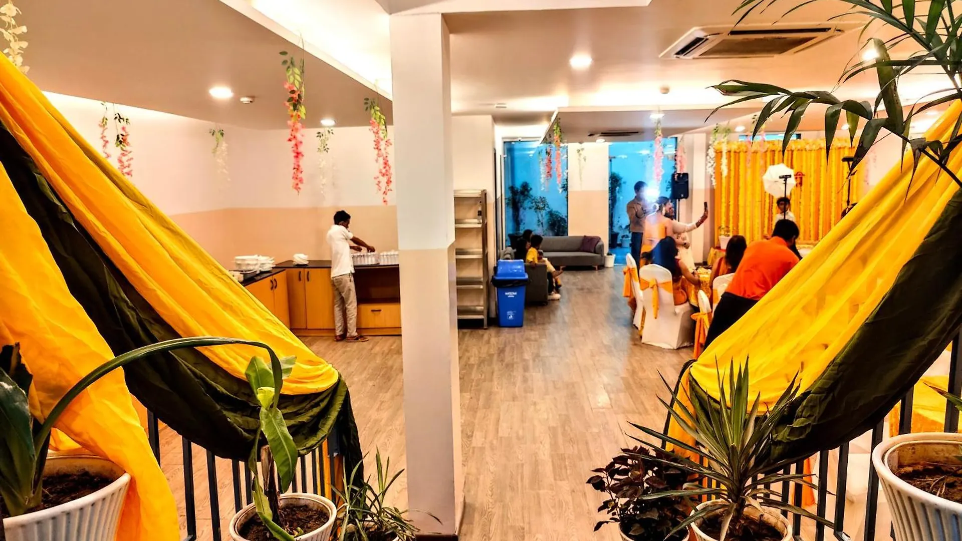 Mavens White Artemis Hospital Road Sector 52 Gurgaon Hotel