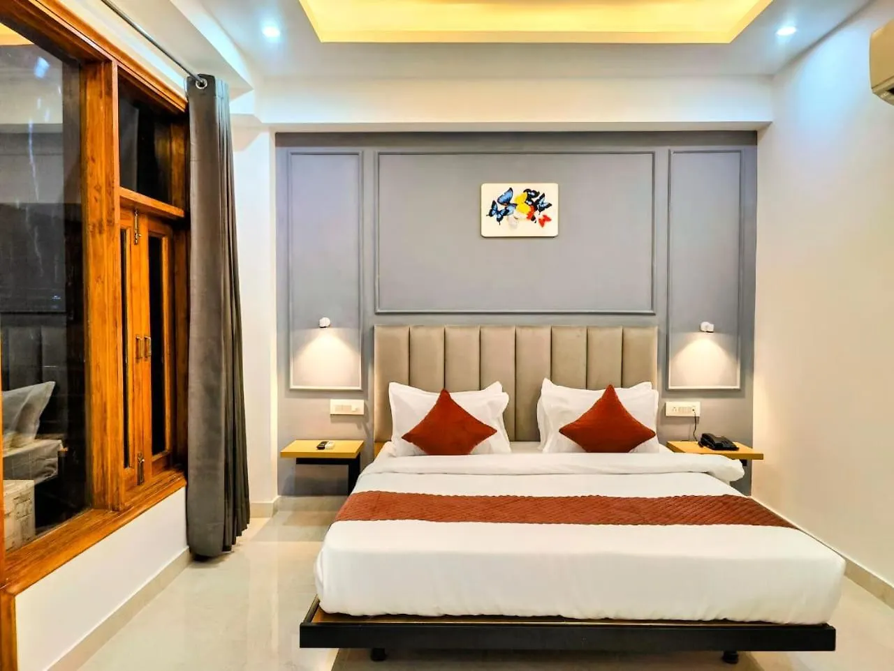 Mavens White Artemis Hospital Road Sector 52 Gurgaon Hotel 3*,  India